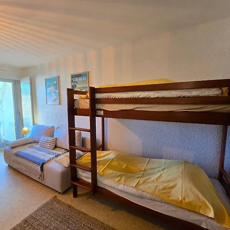 Pour 4 Personnes A 100 M De La Apartamento