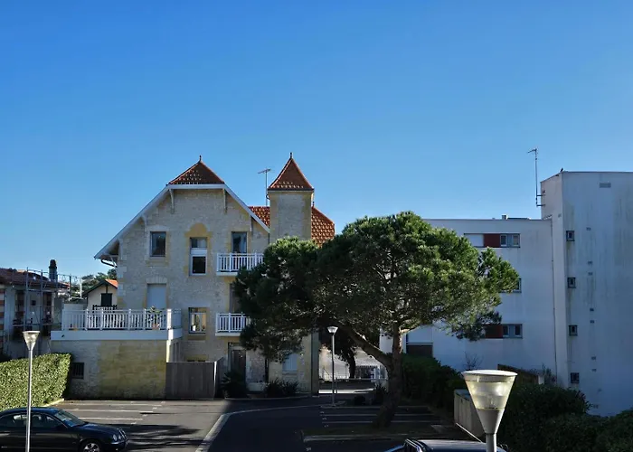 Apartment Pour 4 Personnes A 100 M De La Saint-Palais-sur-Mer